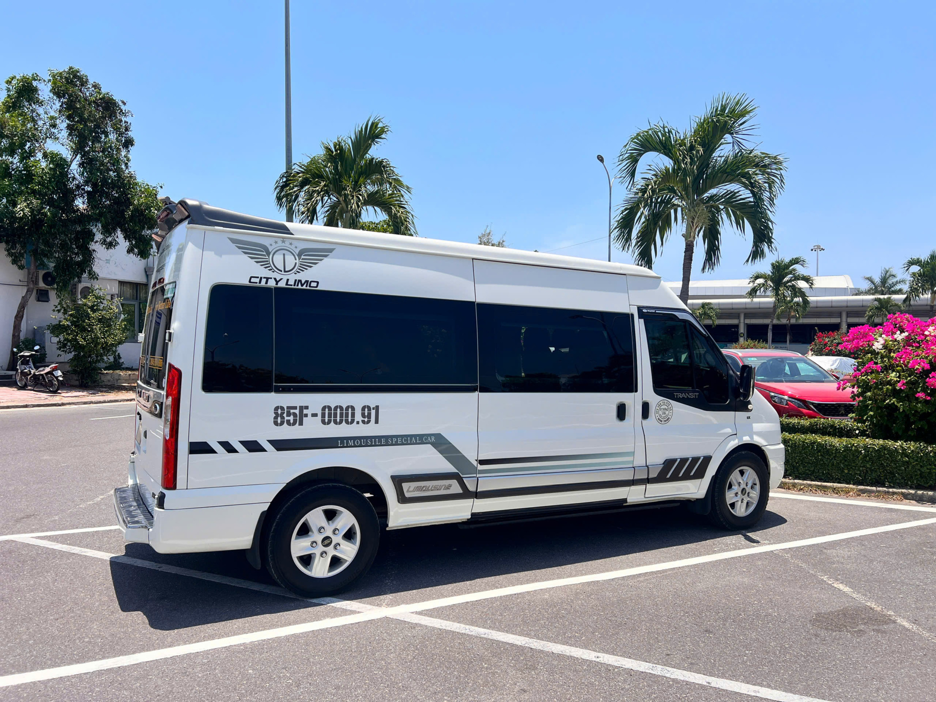 xe đưa đón sân bay cam ranh vĩnh hy, xe du lịch vĩnh hy 