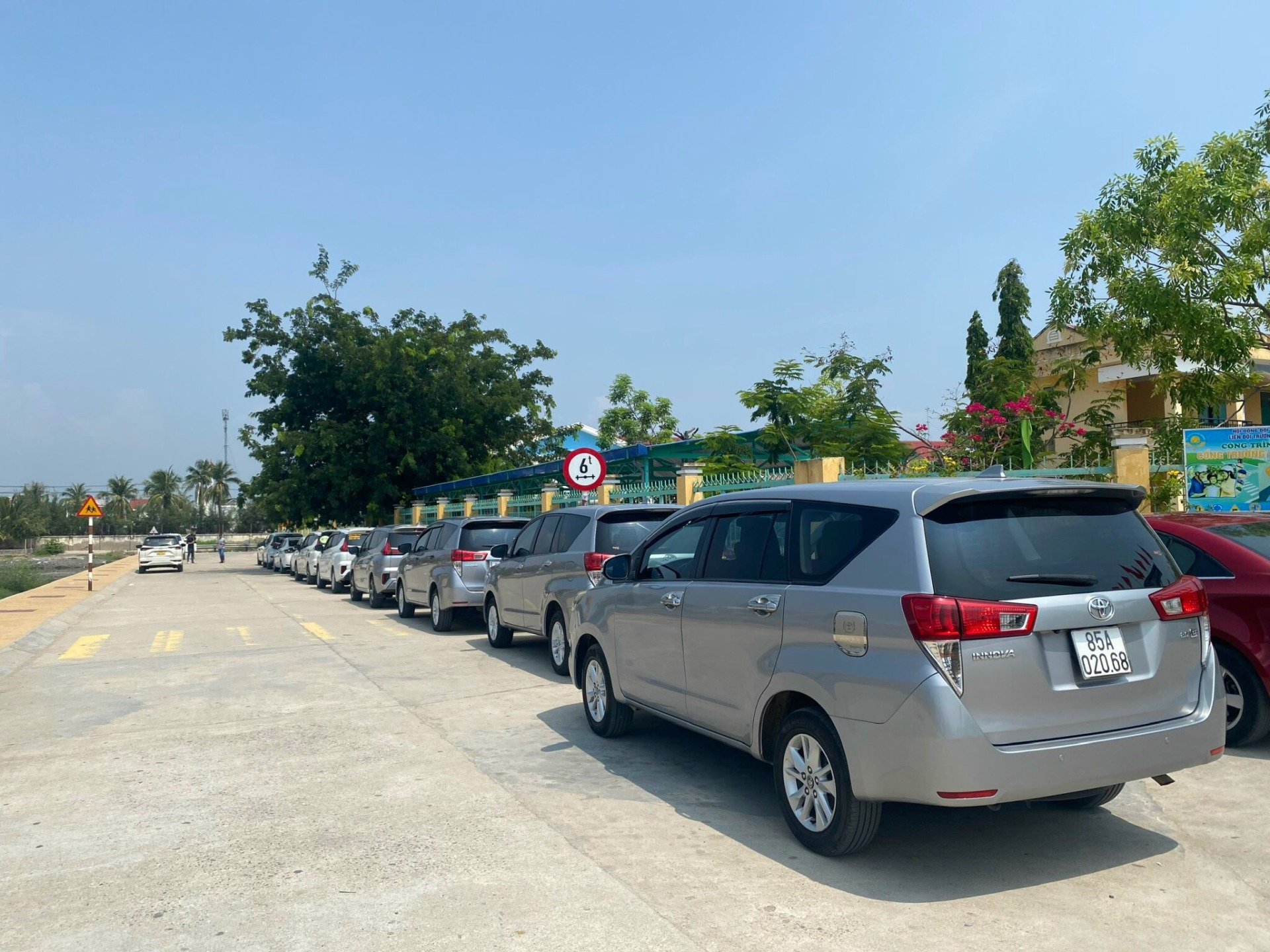 Thuê xe Hang Rái Thuê xe du lịch Vĩnh Hy
