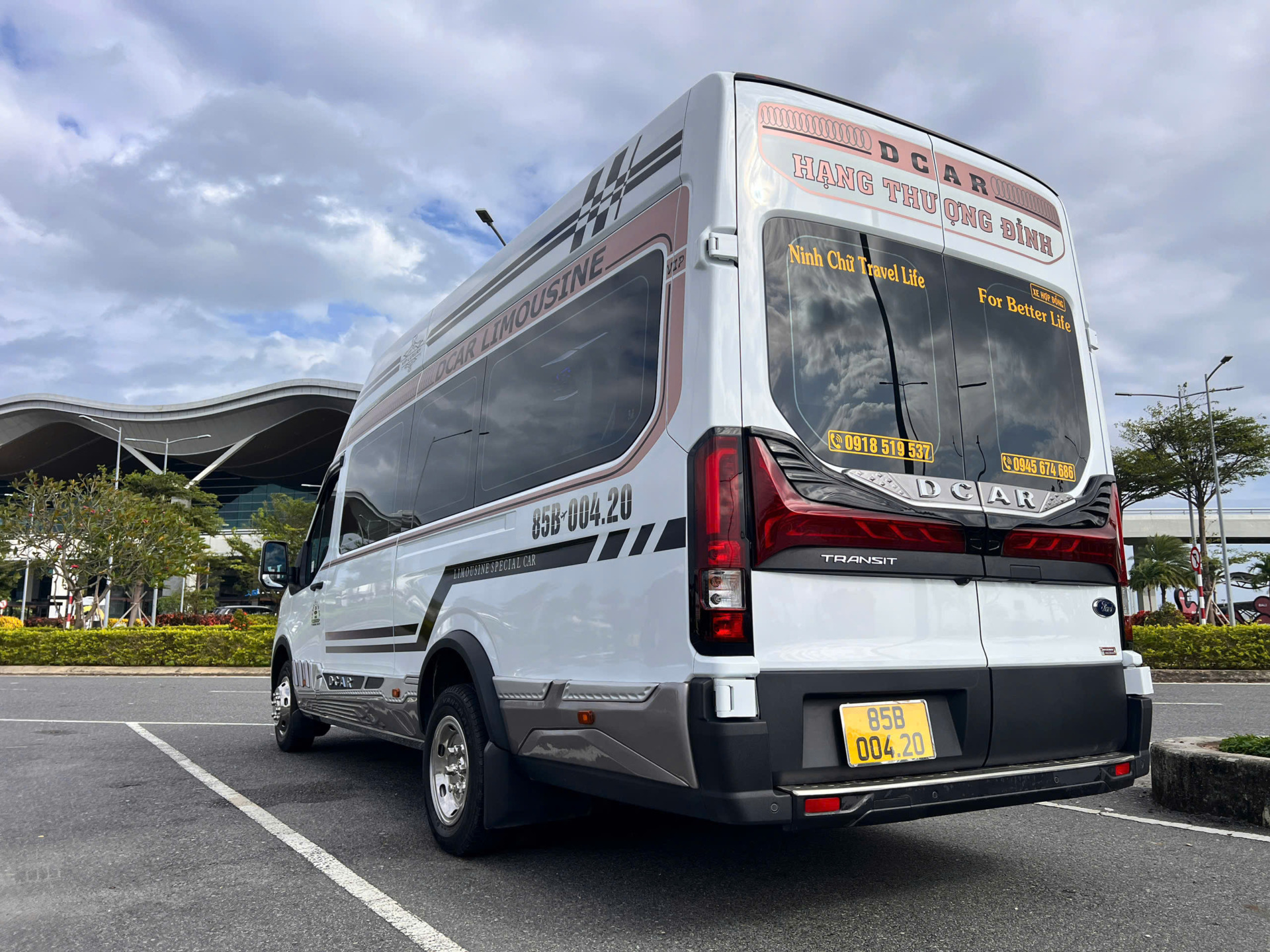 Dịch vụ Thuê xe Sân Bay Cam Ranh đi Biển Mỹ Hòa – đón tận nơi, xe đời mới, tài xế chuyên tuyến, an tâm từng km.