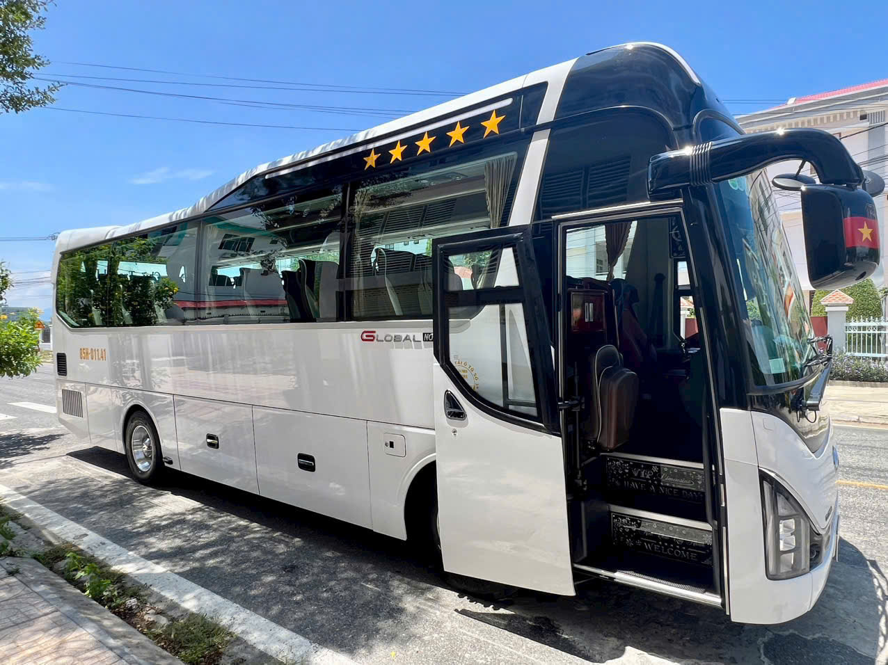 Hảo Hảo Car – đơn vị thue xe du lich vinh hy uy tín, giá tốt tại Phan Rang, Ninh Chữ, phục vụ khách du lịch và đoàn công ty.